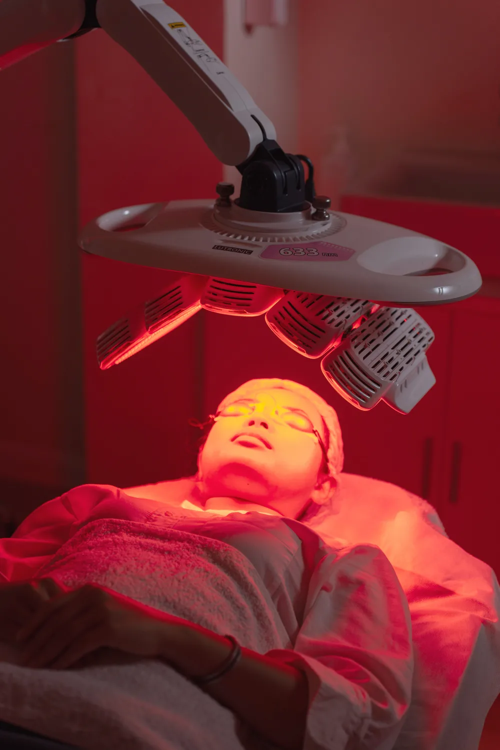 ฉายแสง Healite Lutronic — Groove Skin & Laser Clinic